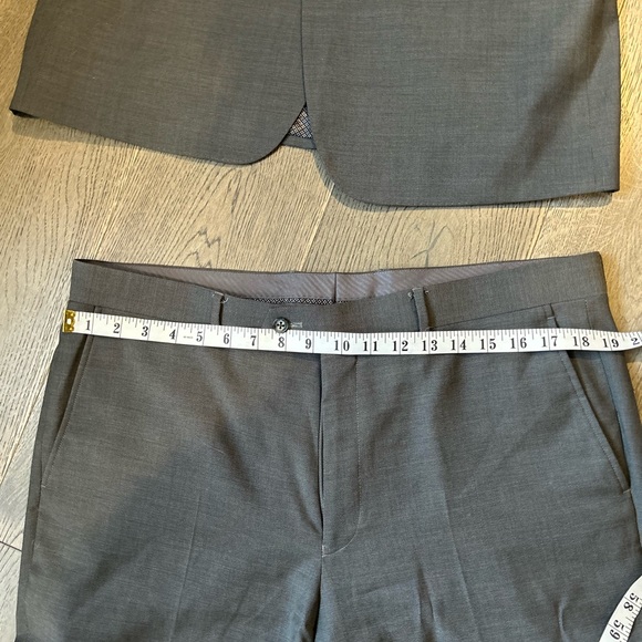 Men’s Zanetti suit - Picture 8 of 12